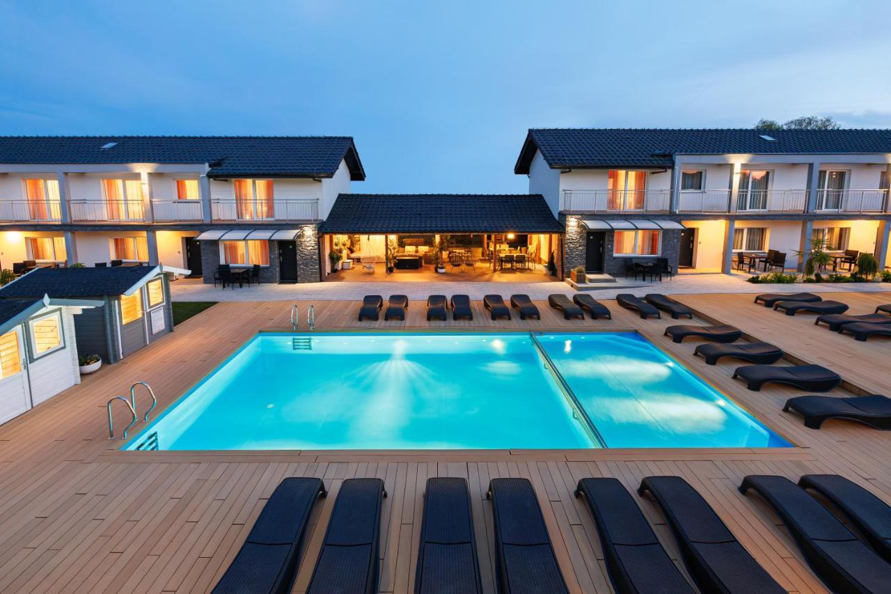Seo2 Rewal Apartment Bagian luar foto