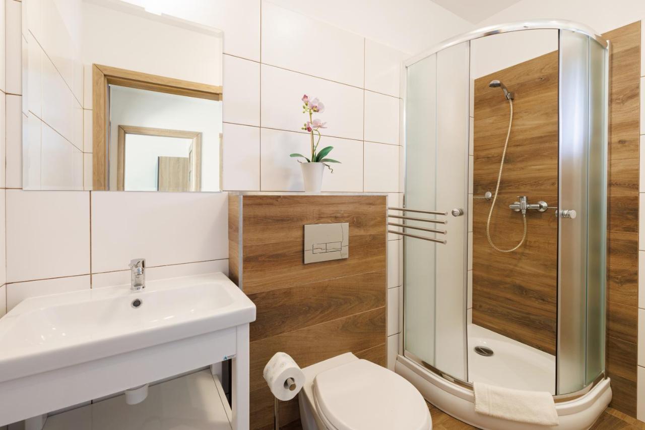 Seo2 Rewal Apartment Bagian luar foto