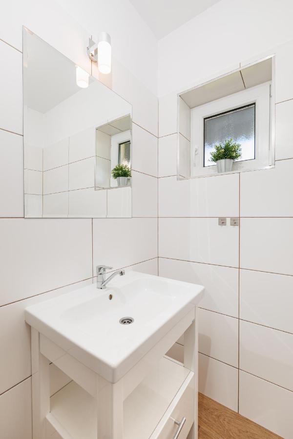 Seo2 Rewal Apartment Bagian luar foto